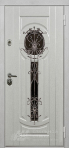 Белая входная дверь премиум с ковкой №3 с отделкой МДФ RAL - фото